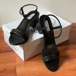 🔥Steve Madden🔥Inessa Sandal